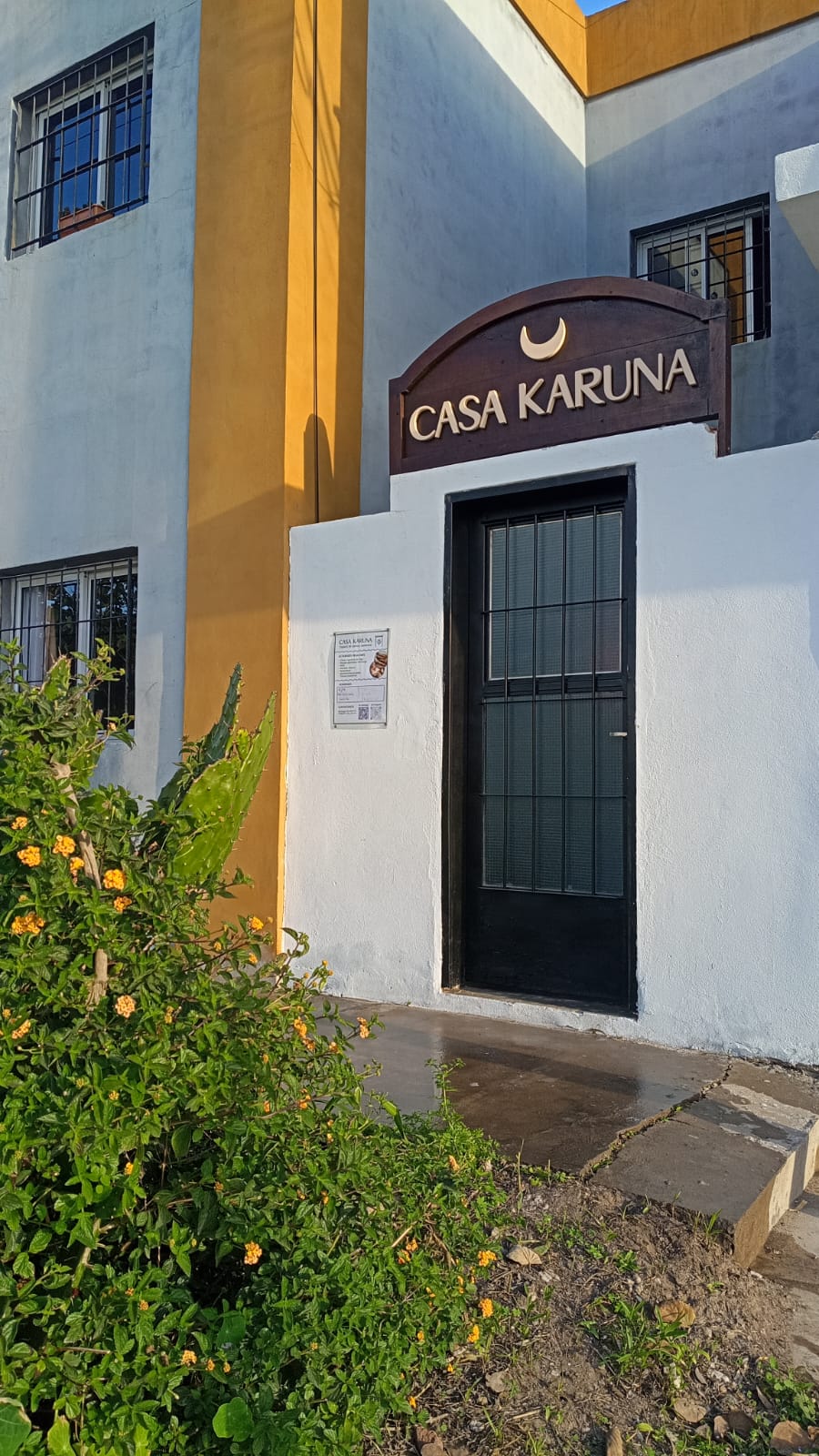 Fachada de Casa Karuna en Paraná